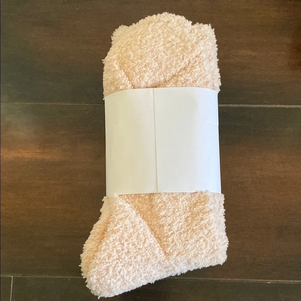NWT T+M Cloud Socks in Light Pink Ultra Soft Luxe Knit w/ Pouch Stocking Stuffer